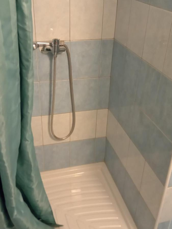 Apartman Police Nad Metuji Apartment Exterior foto